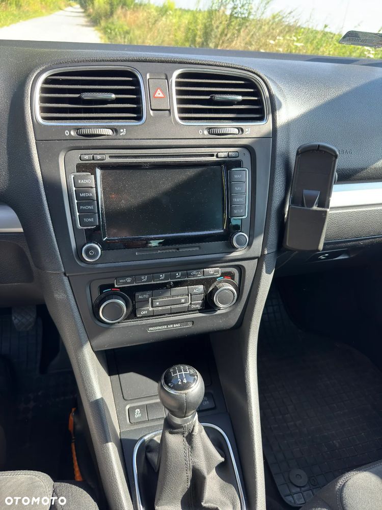 Volkswagen Golf - 10