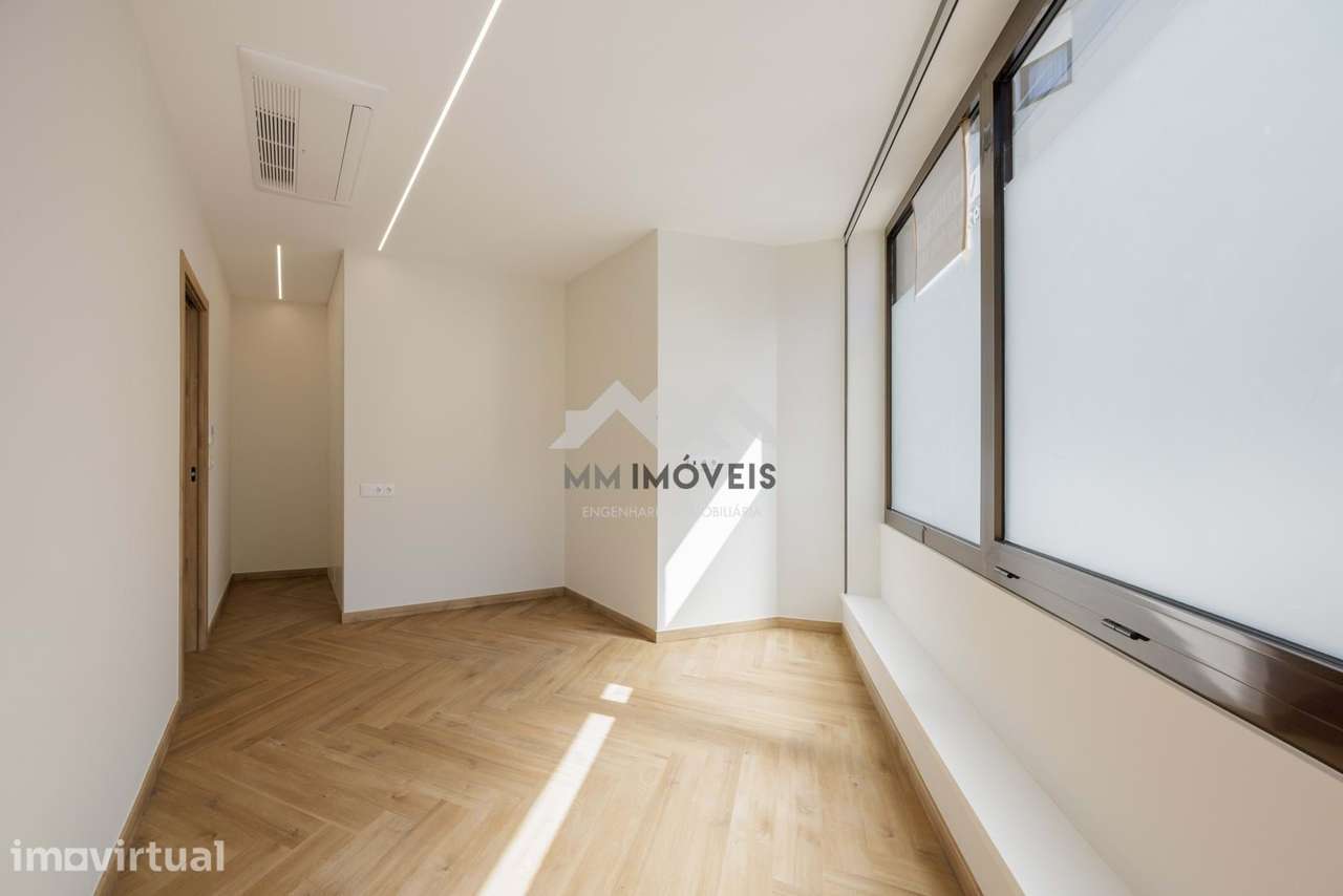 Apartamento T3 | Bonfim | Renovado | Boas áreas - Grande imagem: 3/19