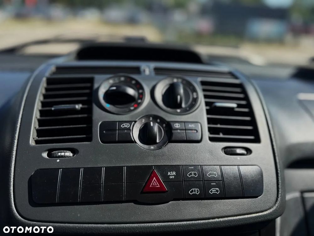 Mercedes-Benz VITO - 13