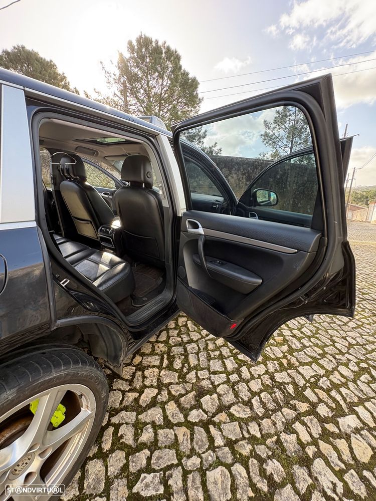 Porsche Cayenne - 7