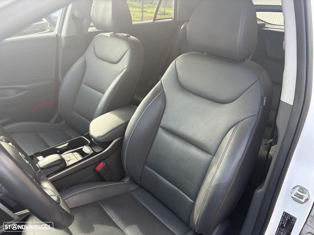 Hyundai Ioniq Premium - 4