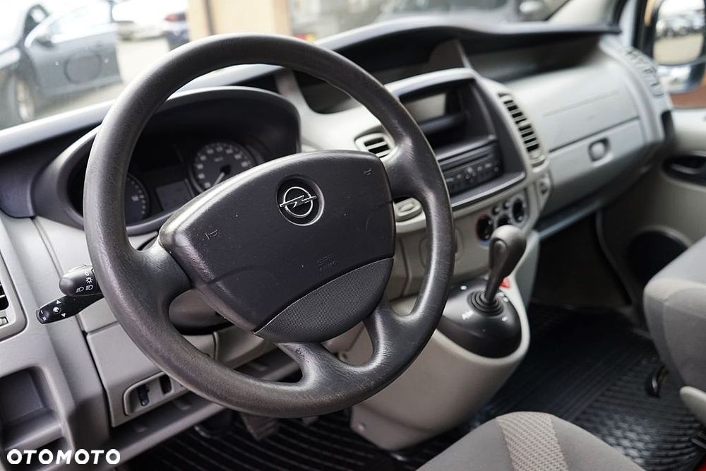 Opel Vivaro - 23