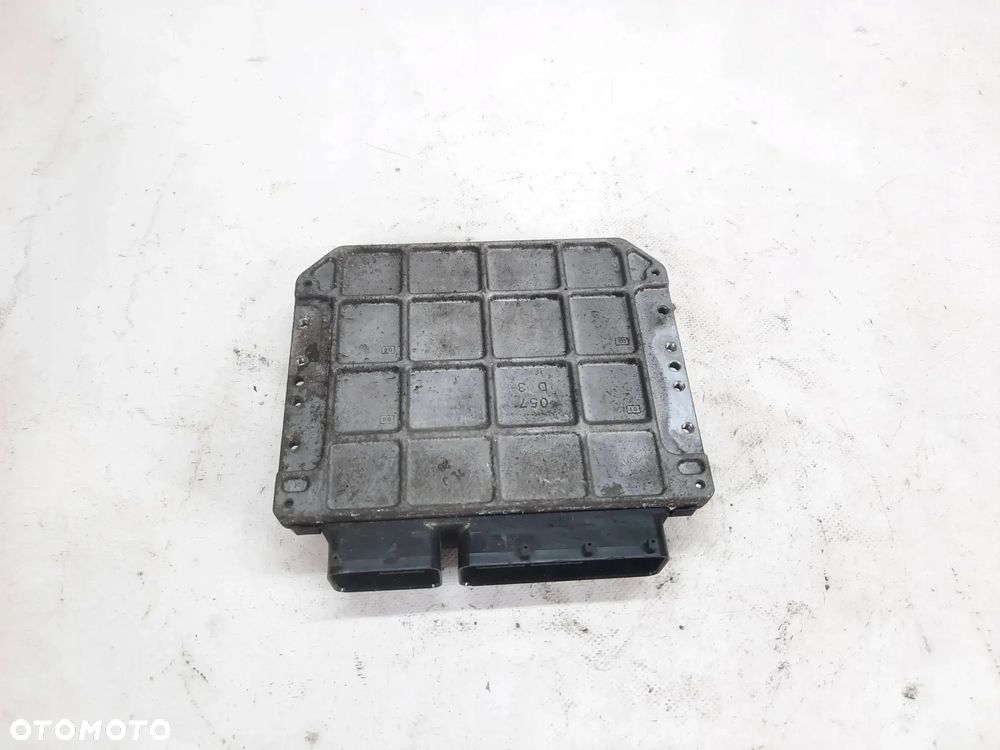 KOMPUTER STEROWNIK SILNIKA LEXUS IS220d 2.2 D 89661-53701 - 4