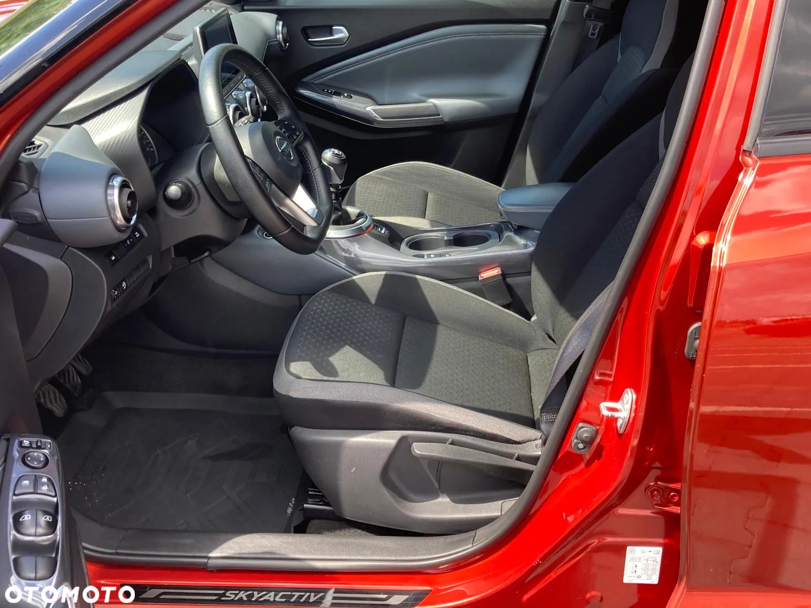 Nissan Juke 1.0 DIG-T N-Connecta - 16