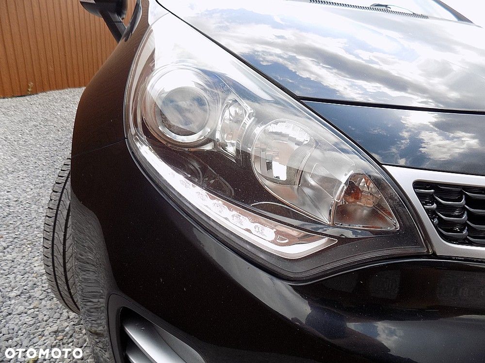 Kia Rio 1.2 Dream Team Edition - 24