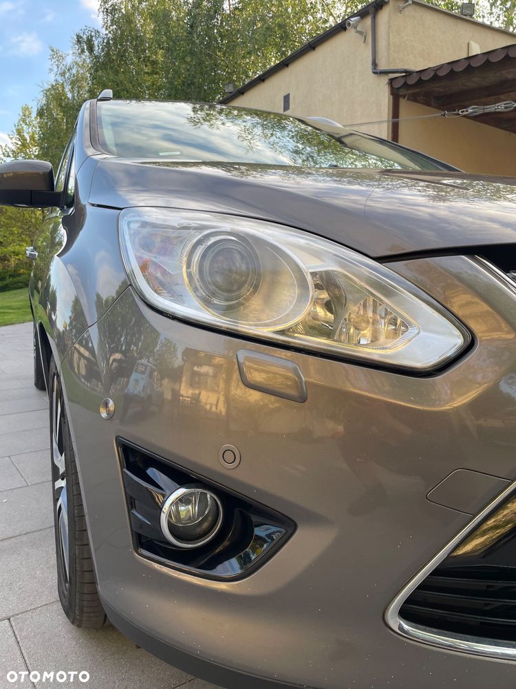 Ford Grand C-MAX - 21