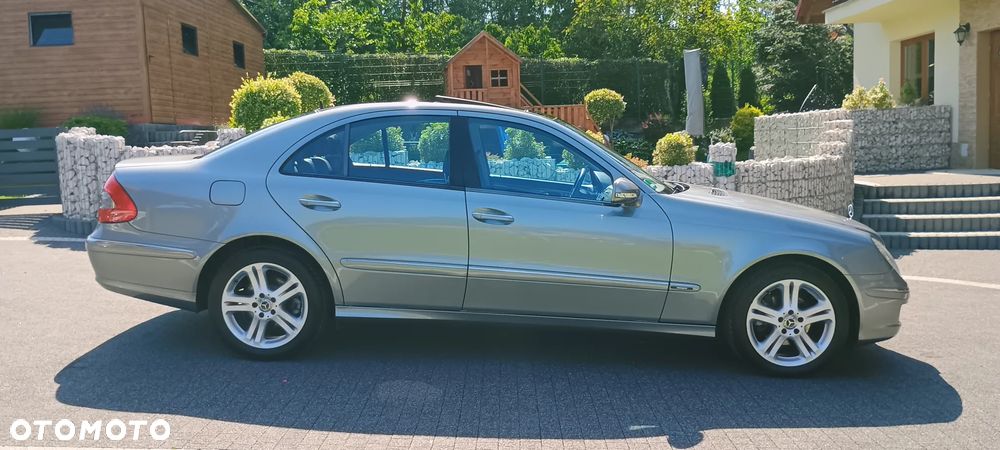 Mercedes-Benz Klasa E 300 BLUETEC Avantgarde - 5