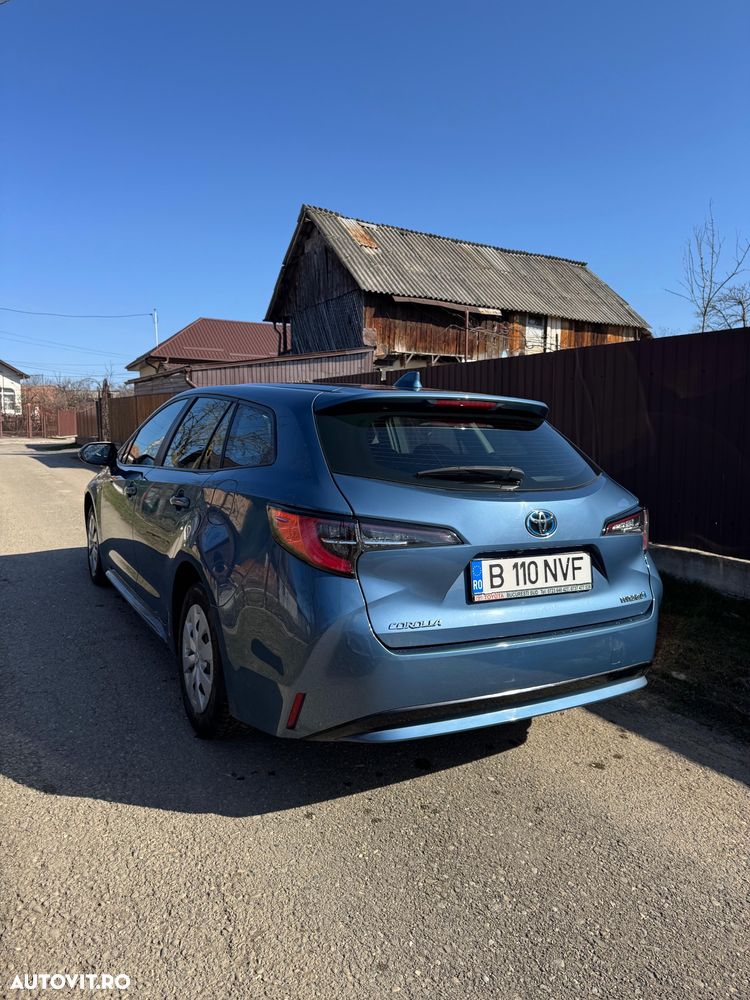 Toyota Corolla 1.8 HSD Active - 3