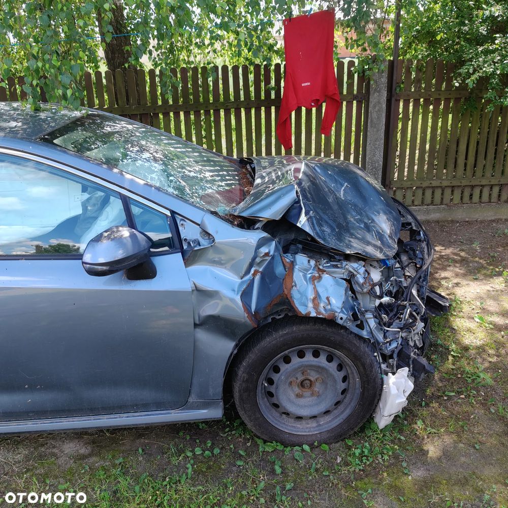 Toyota Corolla 1.6 Comfort - 5