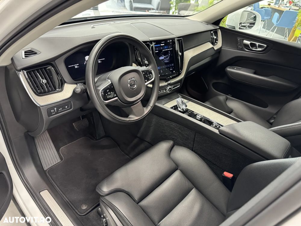 Volvo XC 60 T6 AWD Recharge Geartronic Inscription - 6
