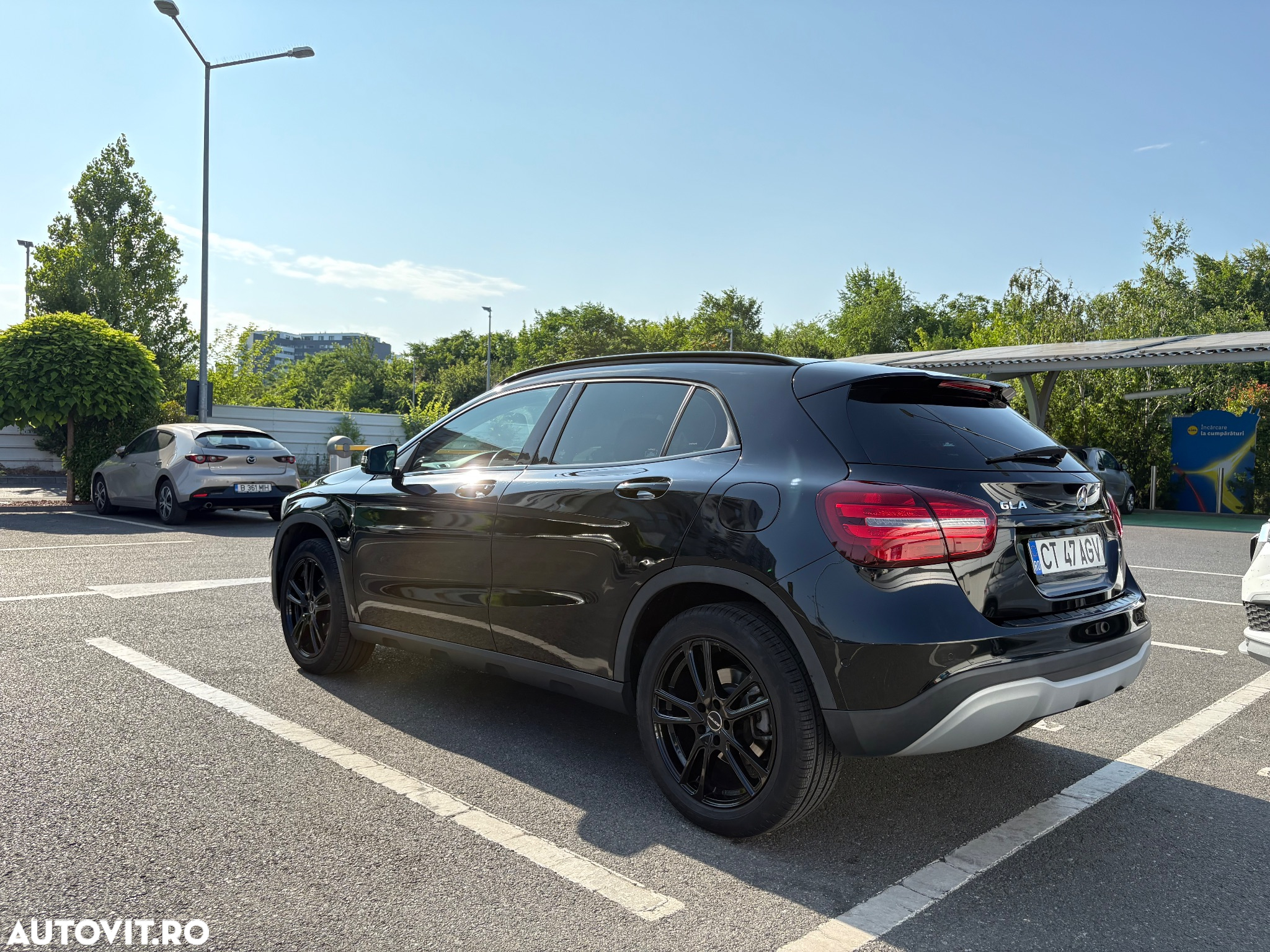 Mercedes-Benz GLA - 7