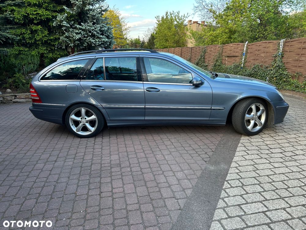 Mercedes-Benz Klasa C 200 Kompressor Avantgarde - 26