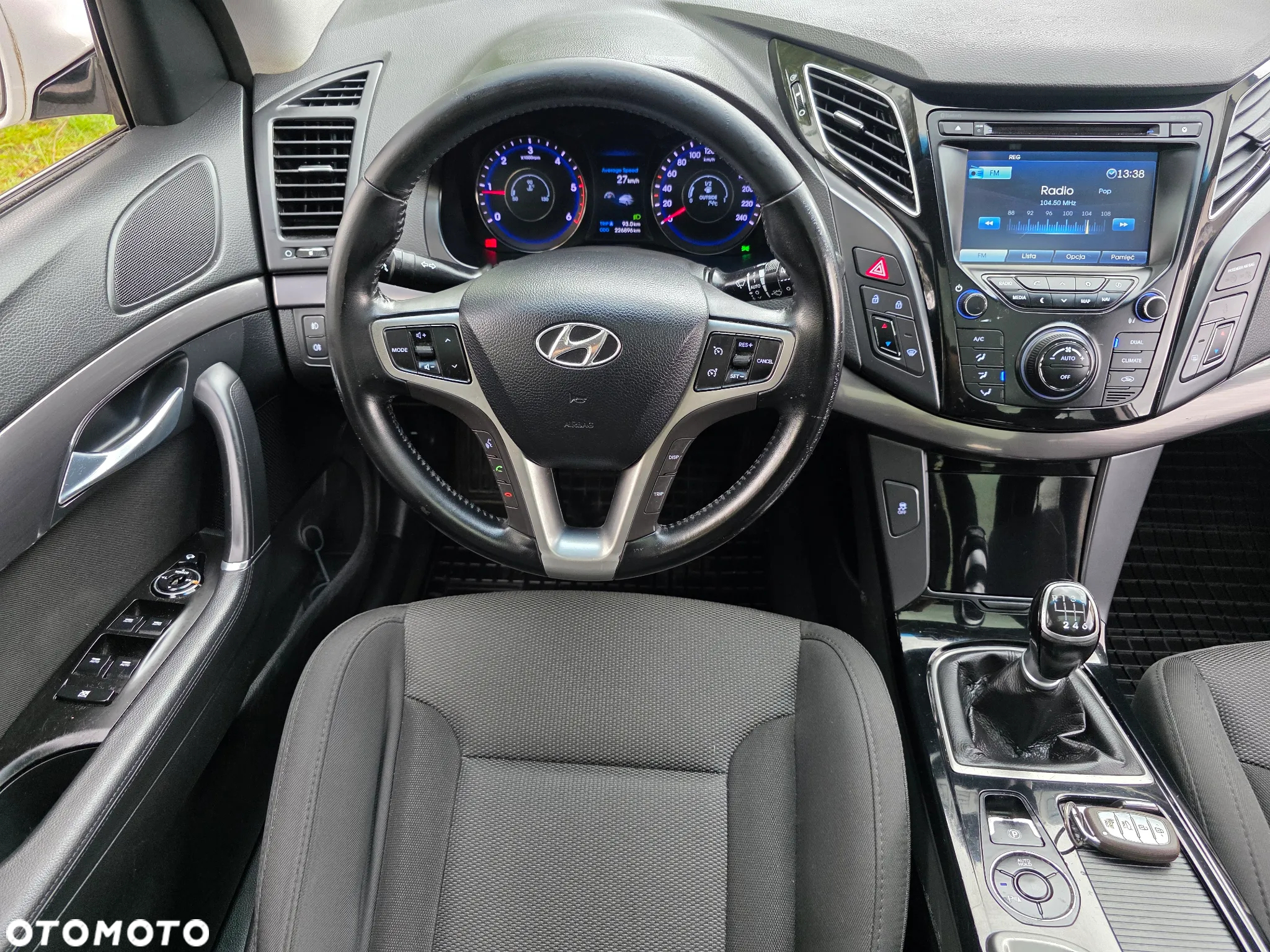 Hyundai i40 Kombi blue 1.7 CRDi Family - 32