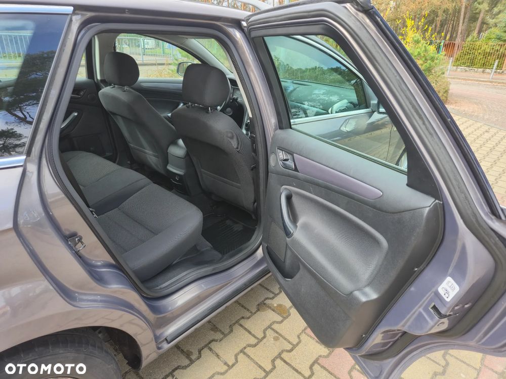 Ford Mondeo 2.0 TDCi Titanium - 16