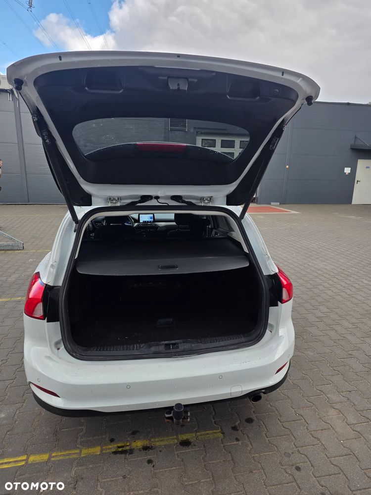 Ford Focus 1.0 EcoBoost Titanium - 5
