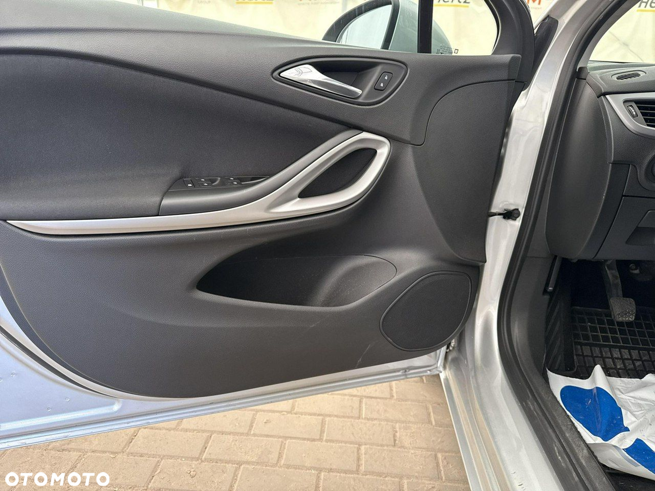 Opel Astra - 10