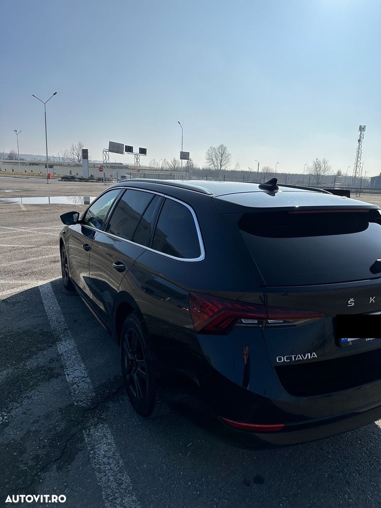 Skoda Octavia 2.0 TDI DSG Style - 12