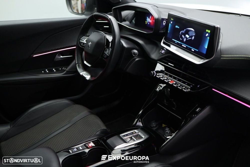 Peugeot e-2008 GT - 25