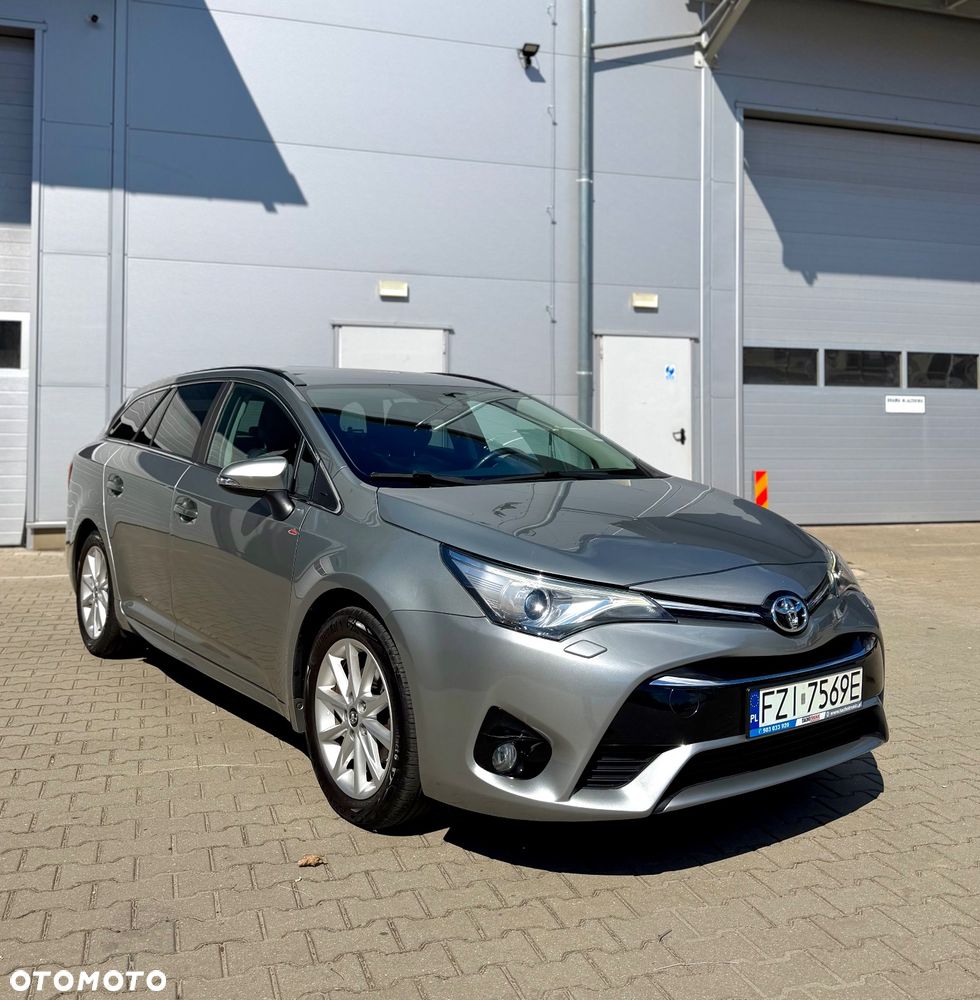 Toyota Avensis 1.8 Premium - 2
