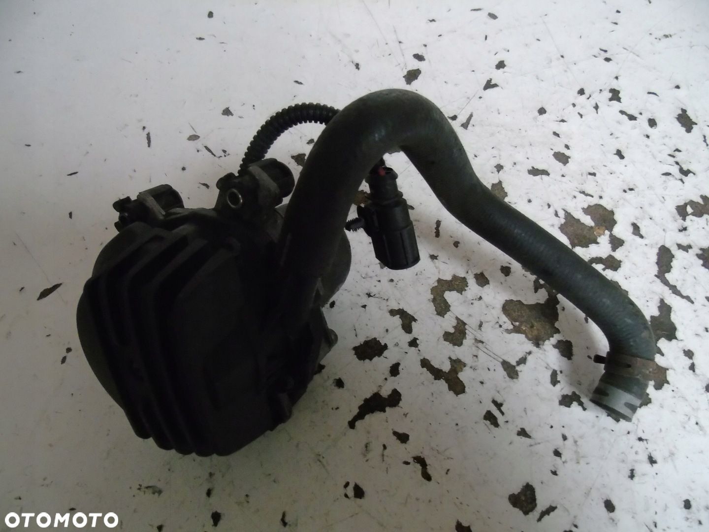 POMPA POWIETRZA WTÓRNEGO PORSCHE CAYENNE 7L5952253A - 1