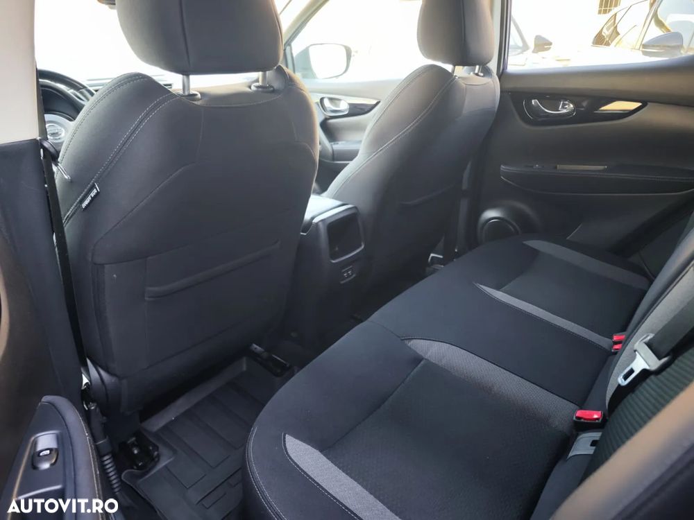 Nissan Qashqai 1.3 l MHEV X-Tronic 4WD N-Connecta - 12