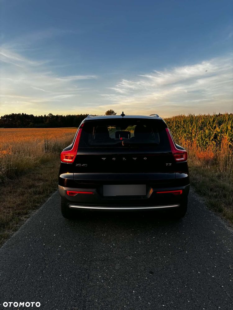 Volvo XC 40 T3 Momentum Pro - 18
