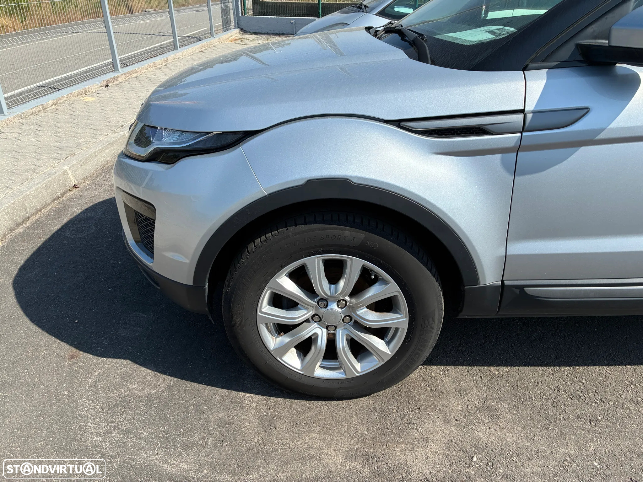 Land Rover Range Rover Evoque D150 FWD - 17