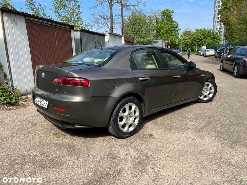 Alfa Romeo 159 - 5