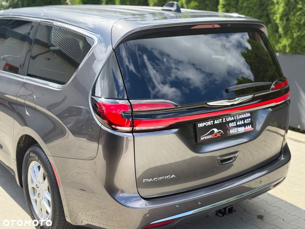 Chrysler Pacifica - 9