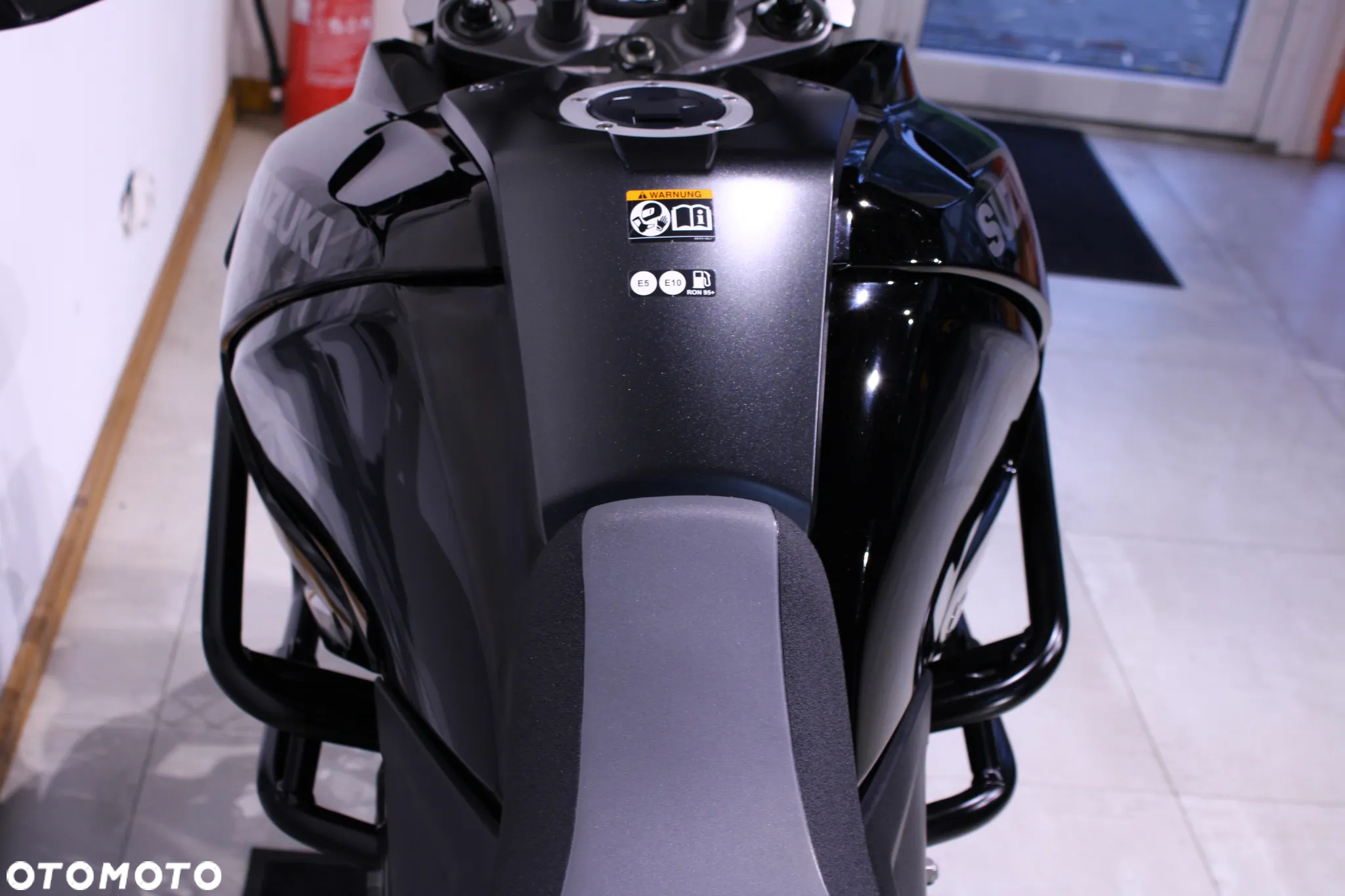 Suzuki DL - 11