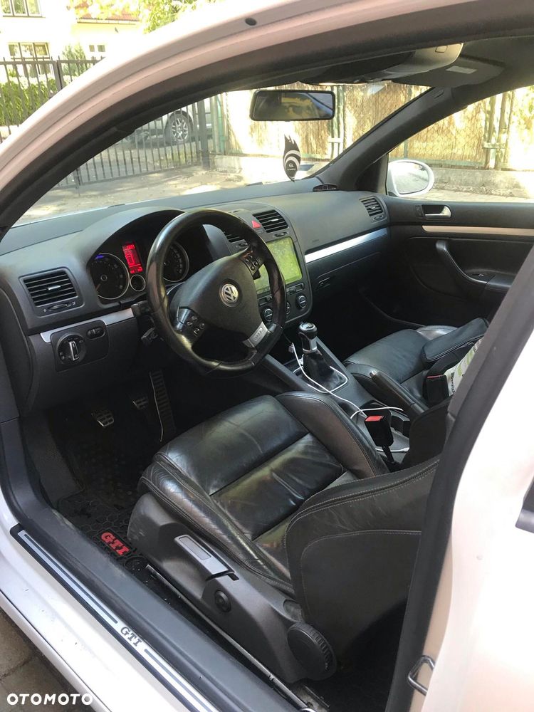 Volkswagen Golf 2.0 GTI - 4