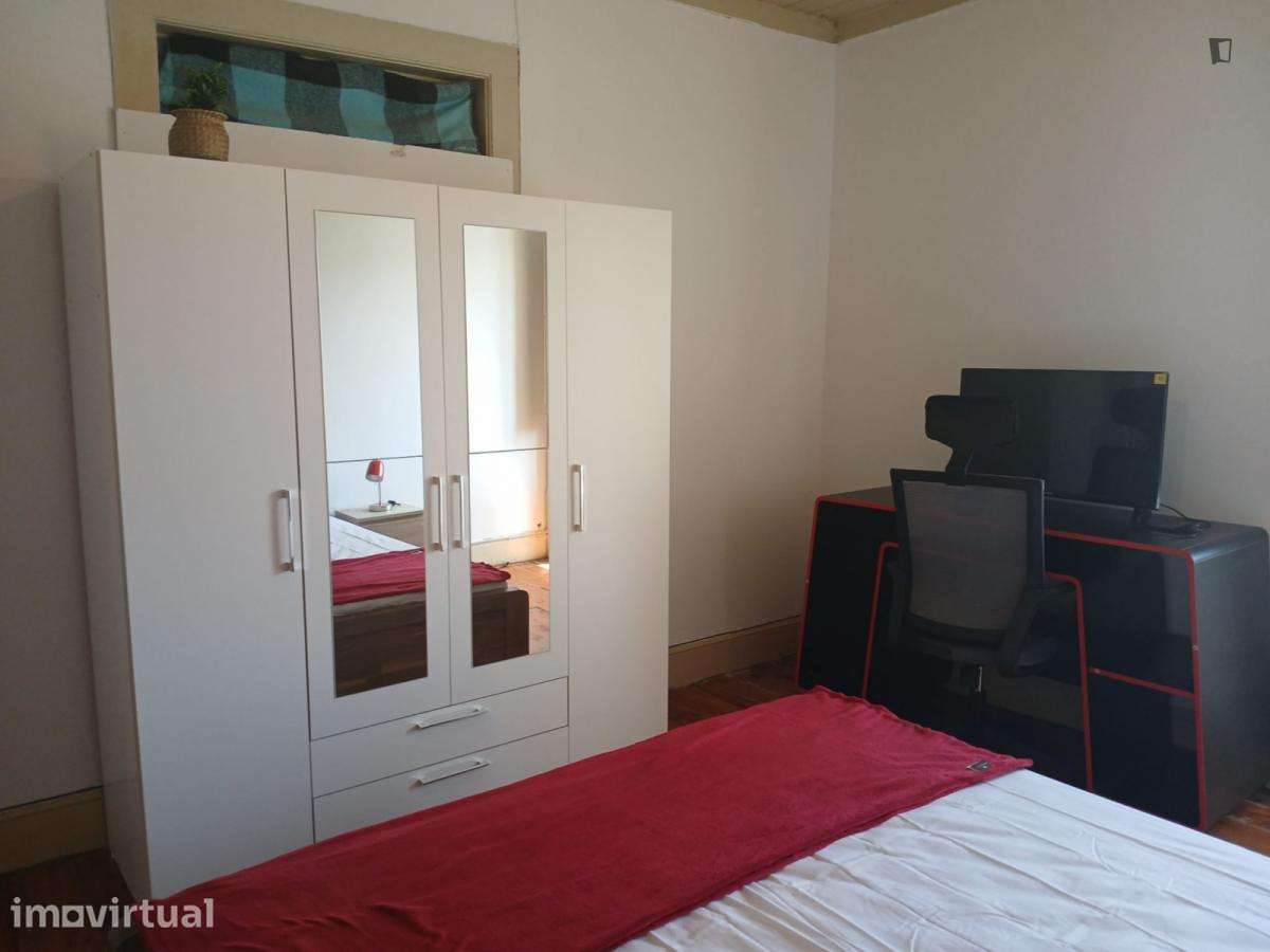Quarto - localizado em São Jerónimo Coimbra - Grande imagem: 2/7