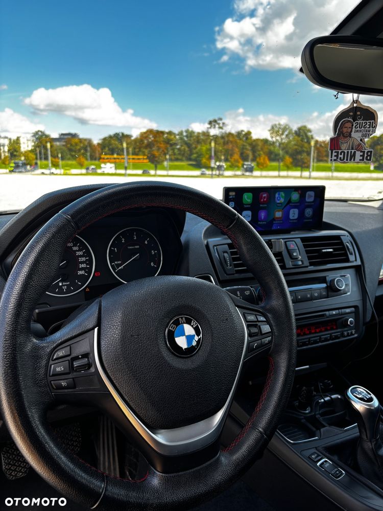BMW Seria 1 116d Sport Line - 7