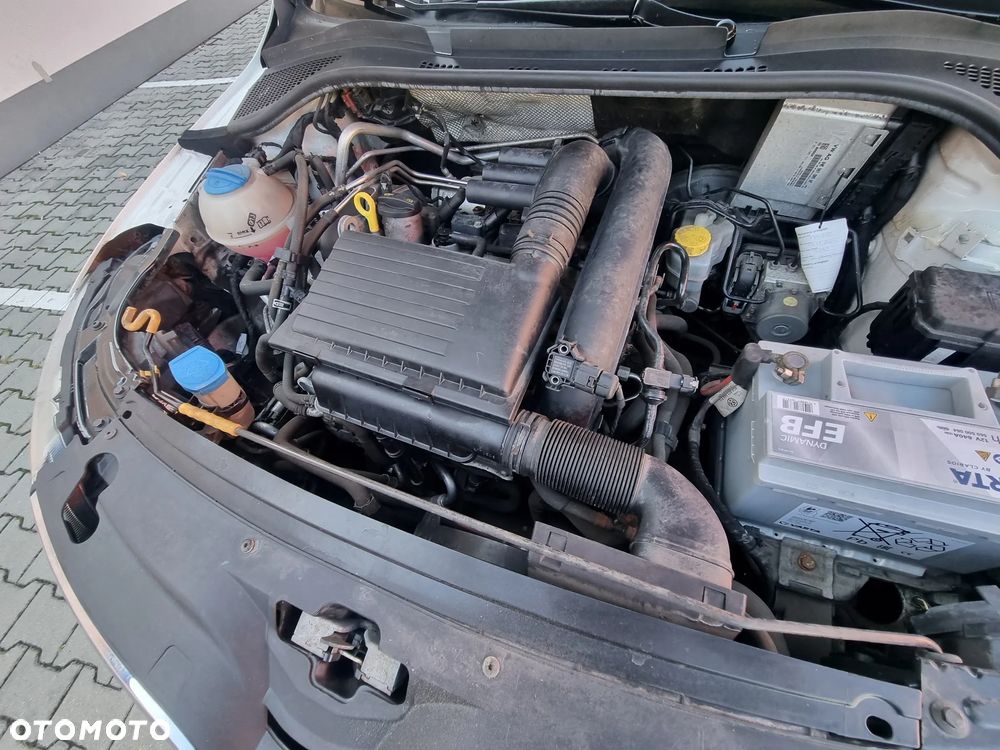 Skoda RAPID 1.2 TSI Ambition - 7