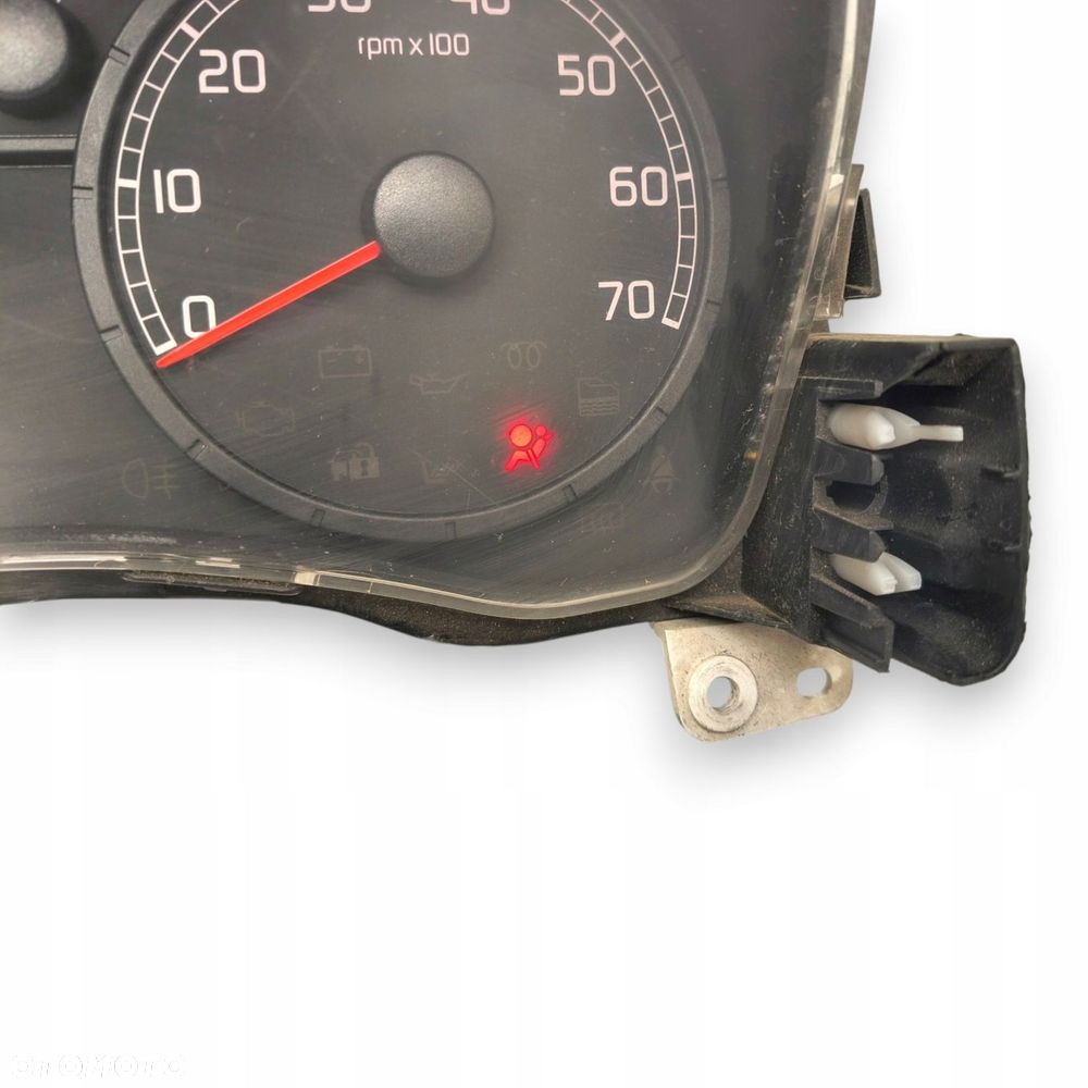 LICZNIK ZEGARY 46833368 Fiat Punto II 1.2 8V 16V 1.4 16V Benzyna 133 701km - 7