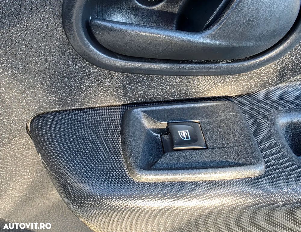 Dacia Logan 0.9 TCe SL PLUS - 14