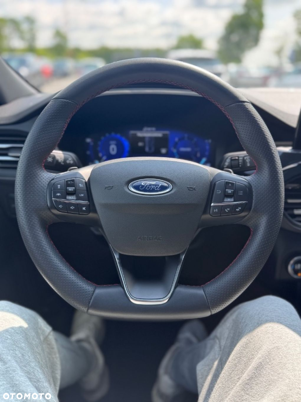 Ford Kuga - 22
