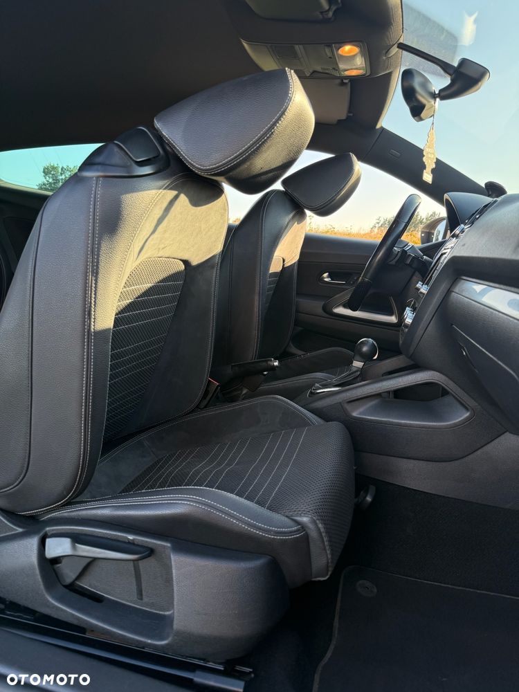 Volkswagen Scirocco 1.4 TSI DSG - 26