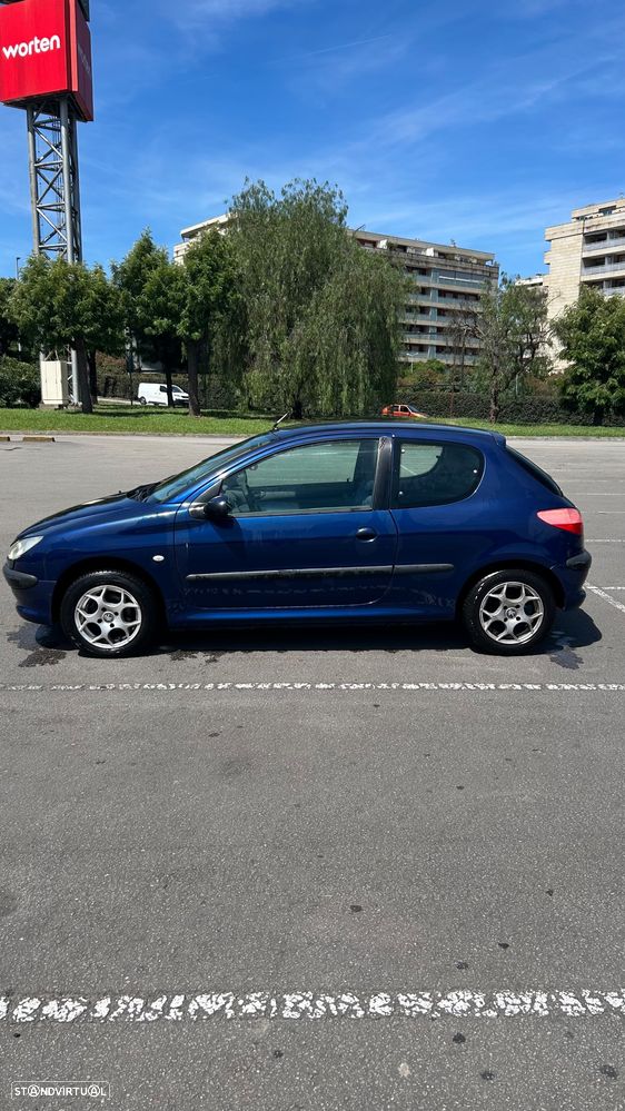 Peugeot 206 1.1 XR - 2