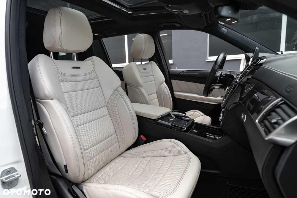 Mercedes-Benz GLS AMG 63 4Matic AMG Speedshift 7G-TRONIC - 24