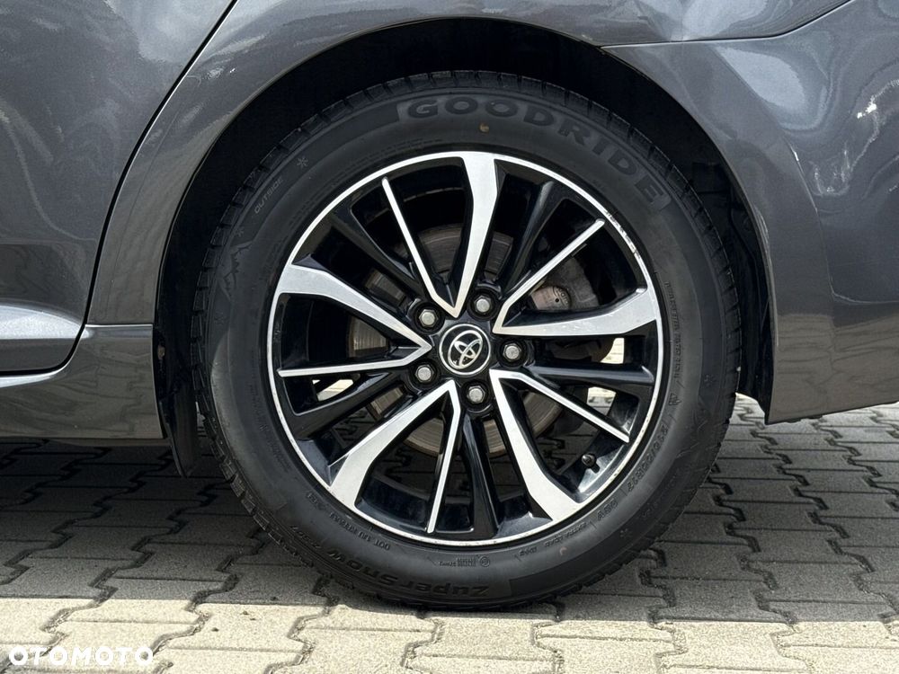Toyota Avensis 1.8 Prestige - 26