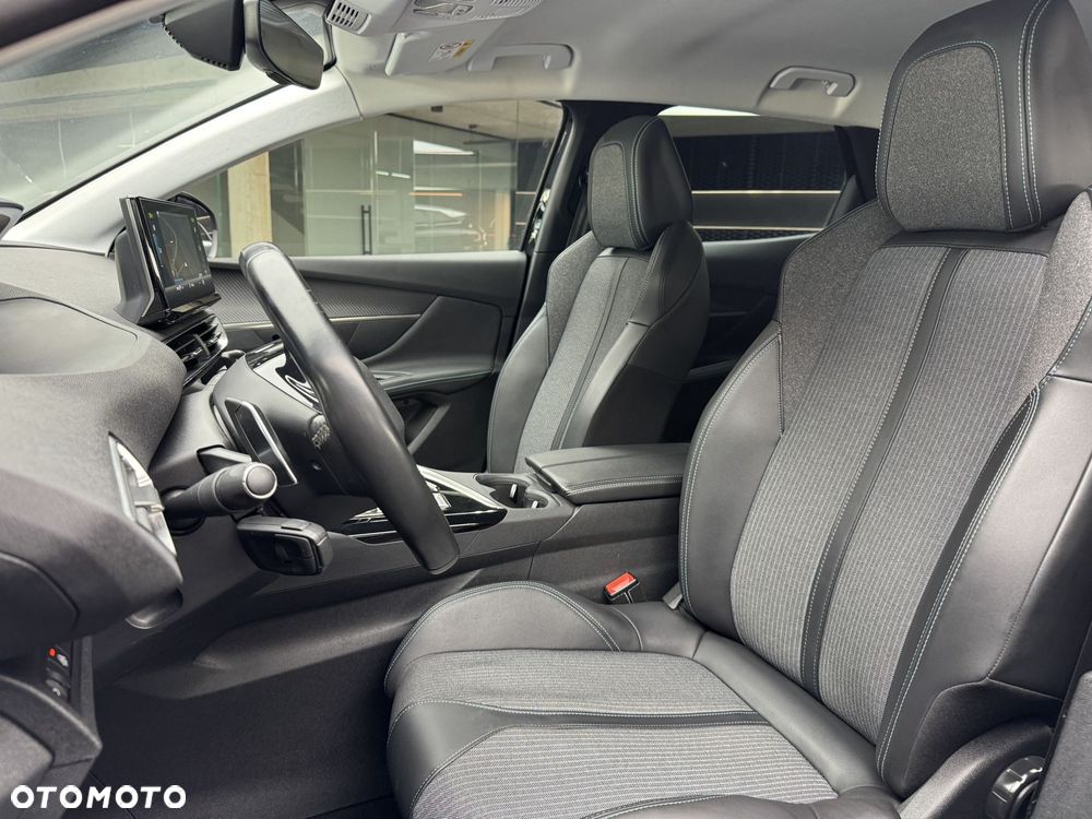 Peugeot 3008 1.6 PureTech Hybrid PHEV Allure S&S EAT8 - 12