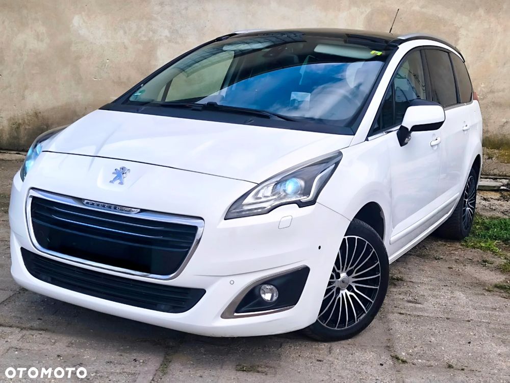 Peugeot 5008 - 8