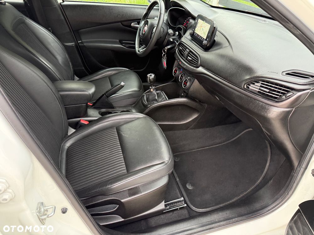Fiat Tipo 1.4 T-Jet Business Line - 23