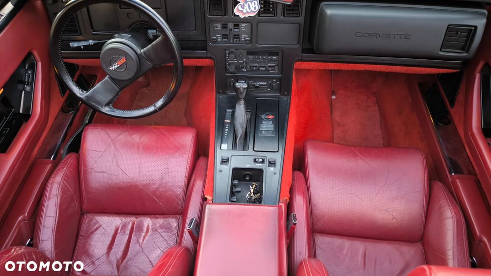 Chevrolet Corvette - 14