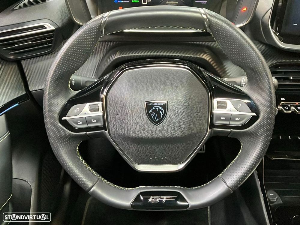 Peugeot e-2008 50 kWh GT - 11