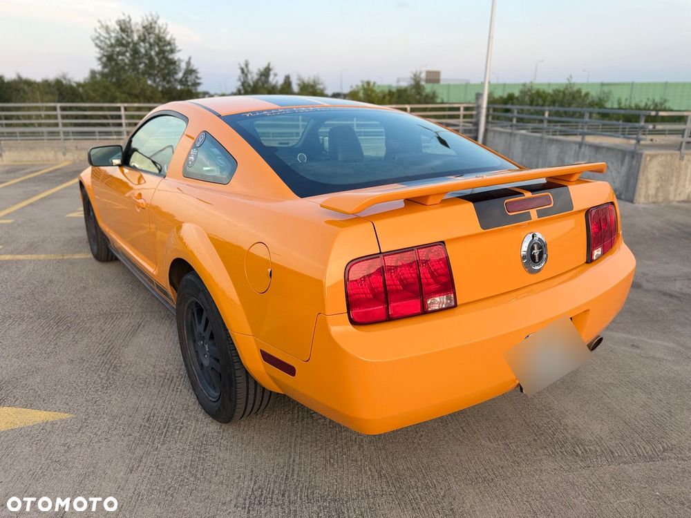 Ford Mustang - 8