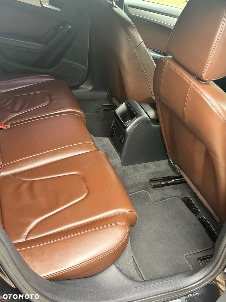 Audi A4 Limousine - 13