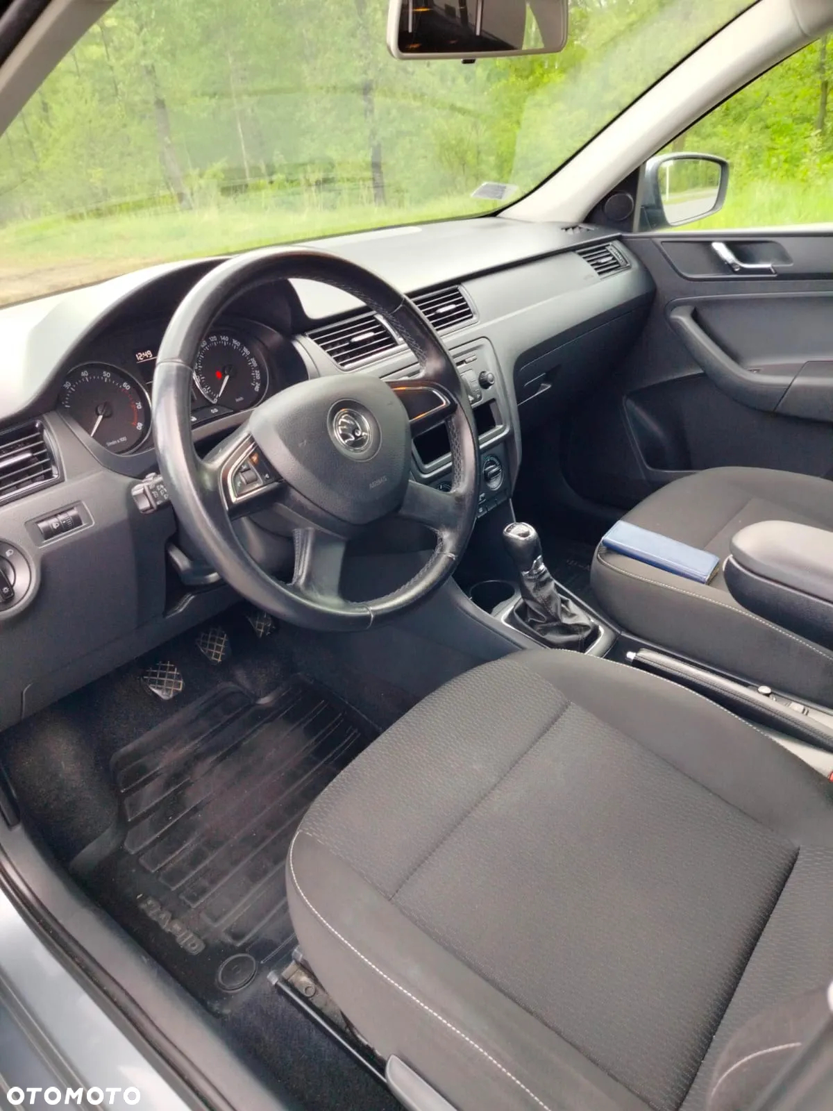 Skoda RAPID 1.2 TSI Ambition - 7