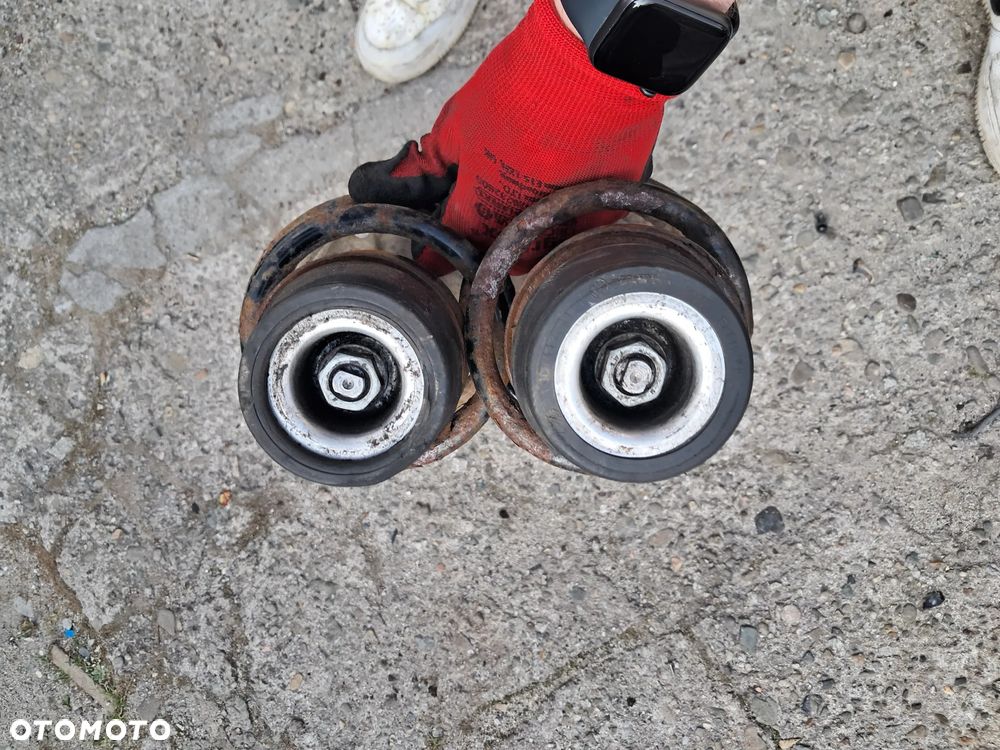 Seat Leon I 1.8 Benzyna Amortyzator przód - 1